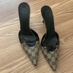 Gucci pointy heeled